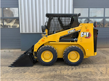 Carregadeira CATERPILLAR 216B3
