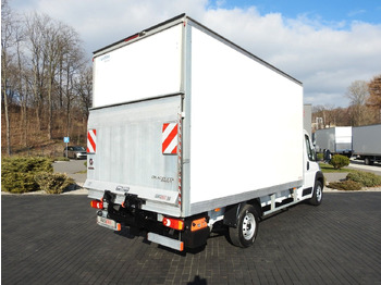 Locação de  Fiat DUCATO  KOFFER AUFZUG 8 PALETTEN TEMPOMAT NAVI Fiat DUCATO  KOFFER AUFZUG 8 PALETTEN TEMPOMAT NAVI: foto 3