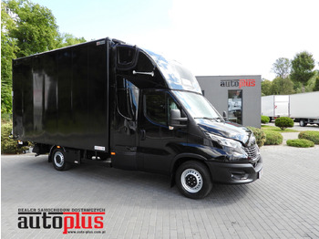 Carrinha de contentor IVECO Daily 35s18