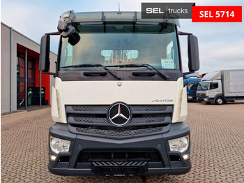 Camião de caixa aberta/ Plataforma, Caminhão grua Mercedes-Benz Antos 1832 / MKG Kran: foto 3