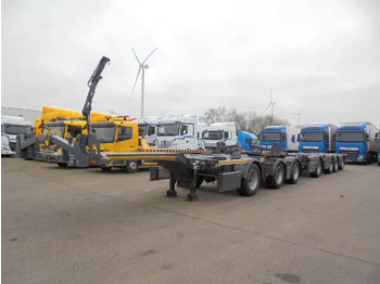Semireboque transportador de contêineres/ Caixa móvel D-TEC