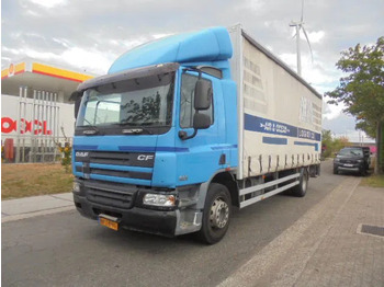 Caminhão furgão DAF CF 65 220