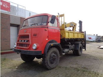 Caminhão basculante DAF