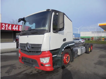 Caminhão chassi MERCEDES-BENZ Actros