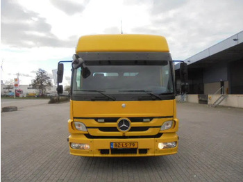 Caminhão reboque Mercedes-Benz Atego 1224 240 PS NL TRUCK: foto 2
