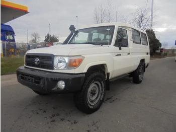 Automóvel TOYOTA Land Cruiser