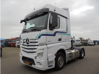Tractor MERCEDES-BENZ Actros 1842