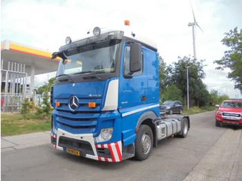 Tractor MERCEDES-BENZ Actros 1842