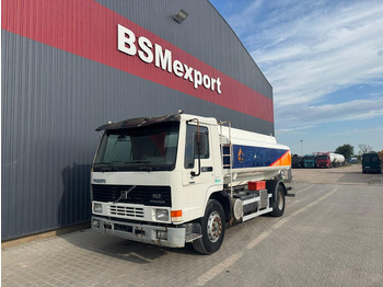 Caminhão tanque VOLVO FL7 260