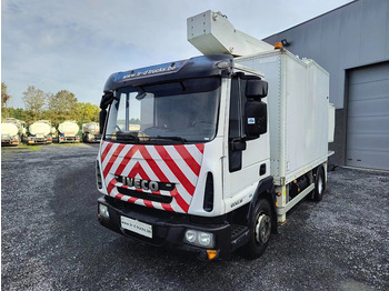 Caminhão IVECO EuroCargo 120E