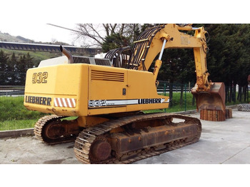 Escavadora de rastos LIEBHERR R 932