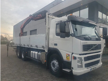 Caminhão grua VOLVO FM 400