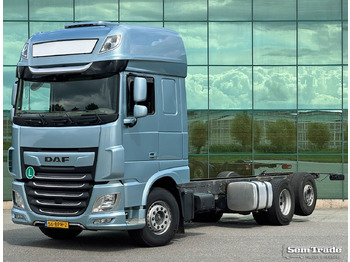 Caminhão chassi DAF XF 480