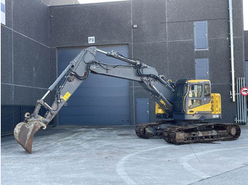 Escavadora de rastos VOLVO ECR235DL