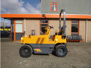 Compactador de pneus SAKAI