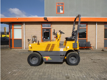 Compactador de pneus SAKAI