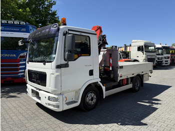 Caminhão grua MAN TGL 8.180