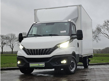 Carrinha de contentor IVECO Daily