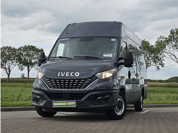 Furgão IVECO Daily