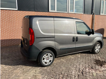 Automóvel Fiat Doblò: foto 4