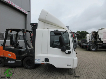 Cabine e interior DAF CF 75