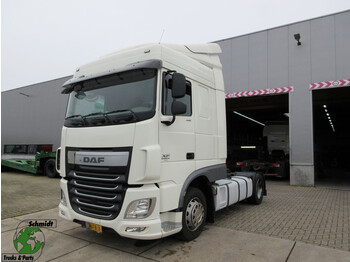 Cabine e interior DAF XF 106