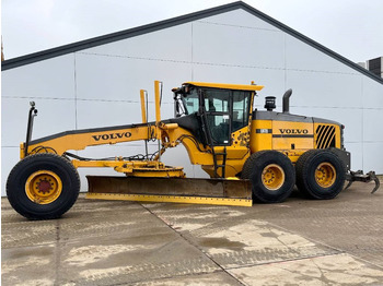 Motoniveladora VOLVO
