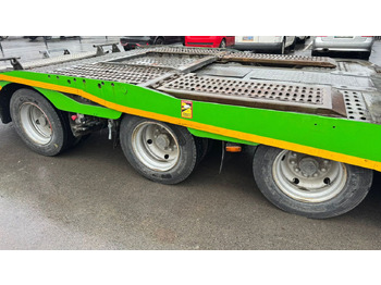 Locação de  Mercedes-Benz Actros 1846 4x2 LKW transporter + Boerner trailer Mercedes-Benz Actros 1846 4x2 LKW transporter + Boerner trailer: foto 5