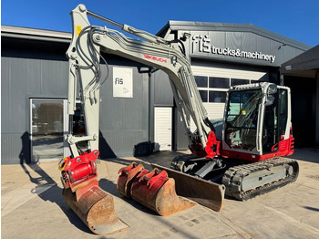 Mini escavadeira TAKEUCHI
