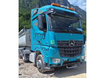 Tractor MERCEDES-BENZ Arocs 1842