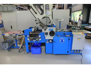 Máquina de dobrar papel