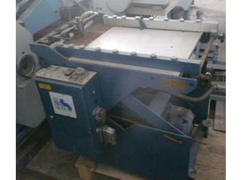 Máquina de dobrar papel