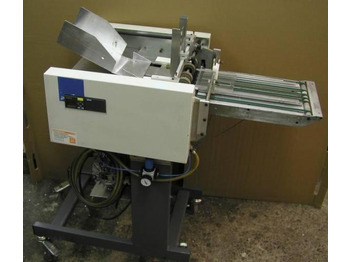 Máquina de dobrar papel