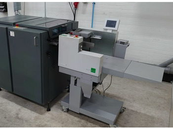 Máquina de dobrar papel