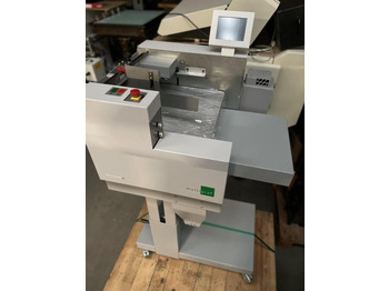 Máquina de dobrar papel