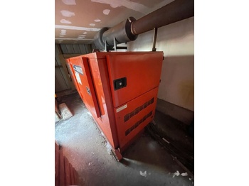 Gerador elétrico Renault 220 kVa: foto 3