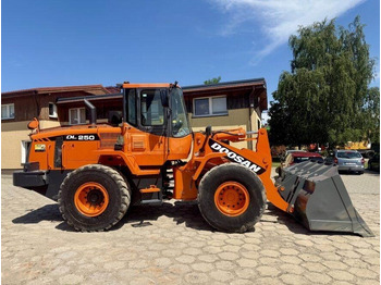 Carregadeira de rodas DOOSAN DL250
