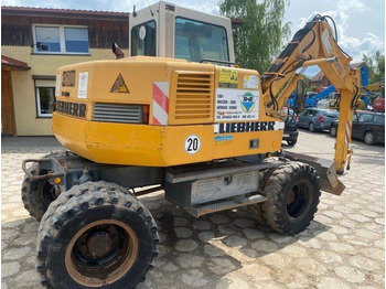 Escavadeira de rodas Liebherr A310B: foto 3