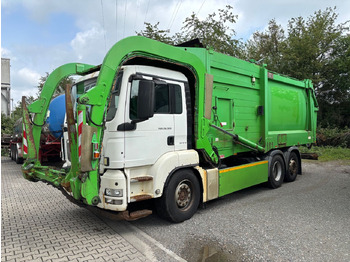 Caminhão de lixo MAN TGS 26.320