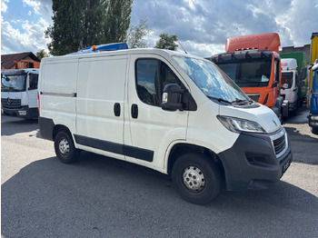 Furgão compacto PEUGEOT Boxer