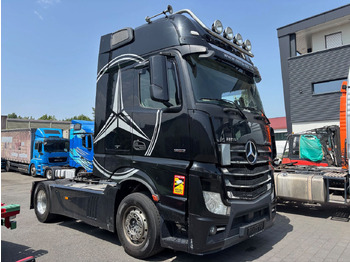 Tractor MERCEDES-BENZ Actros 1851