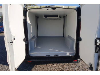 Carrinha frigorífica RENAULT TRAFIC CHLODNIA MROZNIA CARRIER+230V KLIMA EURO6 [ Copy ] [ Copy ]: foto 2