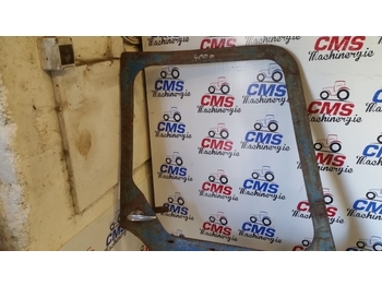 Porta e peças de Trator Ford 4000, 4600, 5600 8 Cab Door Right 81834249: foto 5