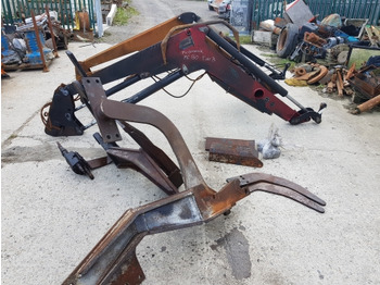 Carregador frontal para o trator McCORMICK
