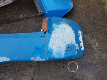 Para-lama New Holland Tm, Ts, Tl, 60, 40, 35 Series, Cab Mudguard Kit 82007495, 82007496: foto 4
