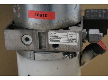 Bomba hidráulica de Equipamento de movimentação Jungheinrich 51006444 | Lifting motor with tank 24V 2,2KW  120A 2600 min-1 ISKRA Lifting motor with tank 24V 2,2KW  120A 2600 min-1 ISKRA code R932005574 for ERE225 year 2010: foto 2