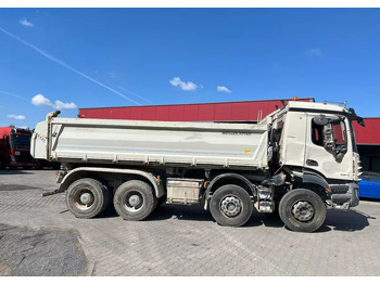 Caminhão basculante Mercedes-Benz Arocs 3246 / 8x4 / Trójstronna Wywrotka / Bordmatic / Euro 6 / Uszkodzony: foto 5