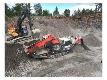 Britadeira móvel Sandvik QS331 Mobile Crushing Plant: foto 4