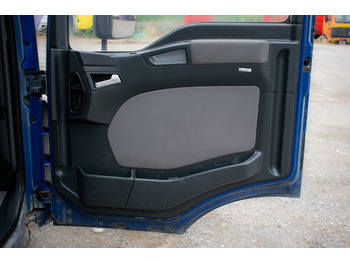 Porta e peças MAN TGL