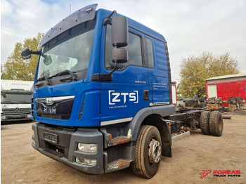 Caminhão chassi MAN TGM 15.250 EURO 6: foto 4
